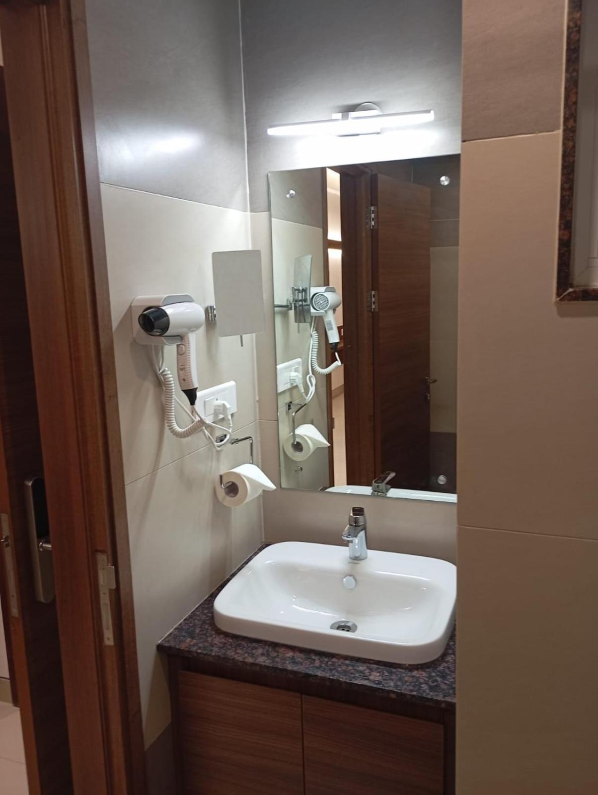 Highland Hotel 班加罗尔 外观 照片